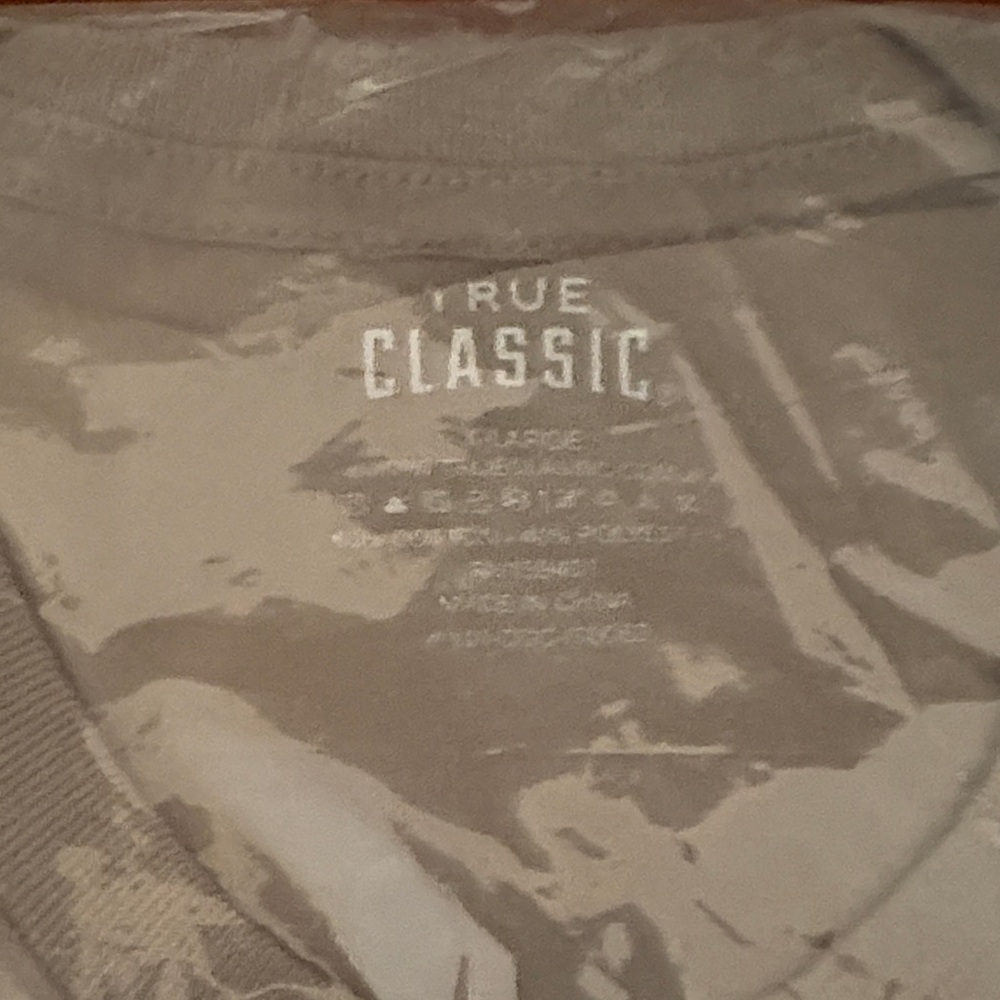 True Classic Men's Military Green T-Shirt - Picture 3 of 4